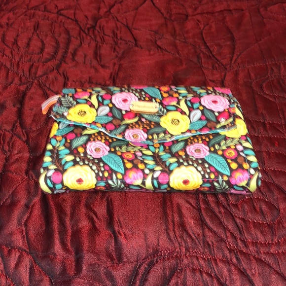 Vera Bradley Style Handmade and designed by Shannon 3 pocket wallet - Picture 6 of 7